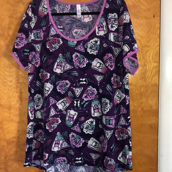 Lularoe Halloween Classic T - Picture 1 of 1
